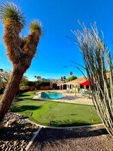 43622 Warner Trail in Palm Desert, CA - Building Photo - Building Photo