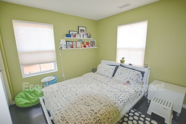 1371 Dominica Dr in Oxnard, CA - Building Photo - Building Photo