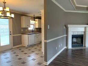 11 Newcastle Dr in Cabot, AR - Building Photo - Building Photo