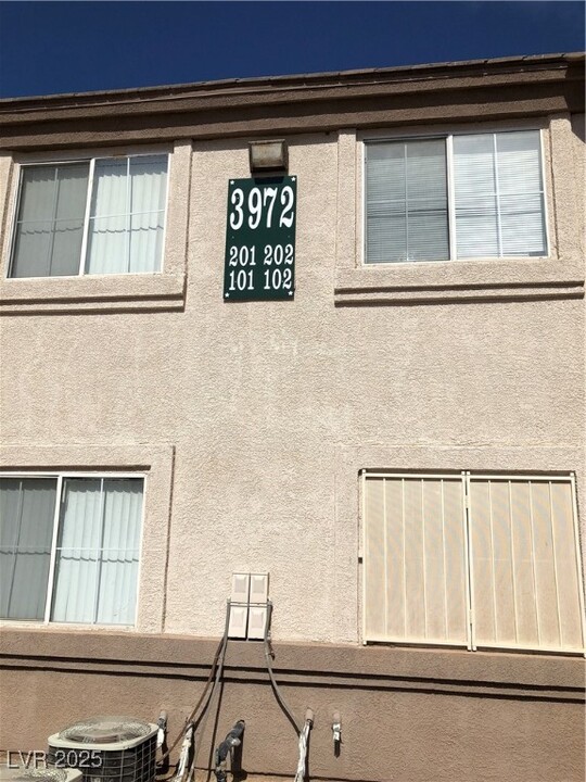 3972 Danny Melamed Ave in Las Vegas, NV - Building Photo