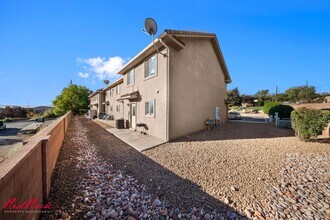 450 W 200 S in Washington, UT - Building Photo - Building Photo