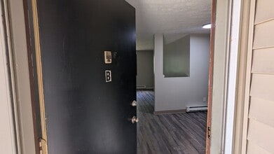 809 Kerns Dr NE in Bolivar, OH - Building Photo - Building Photo