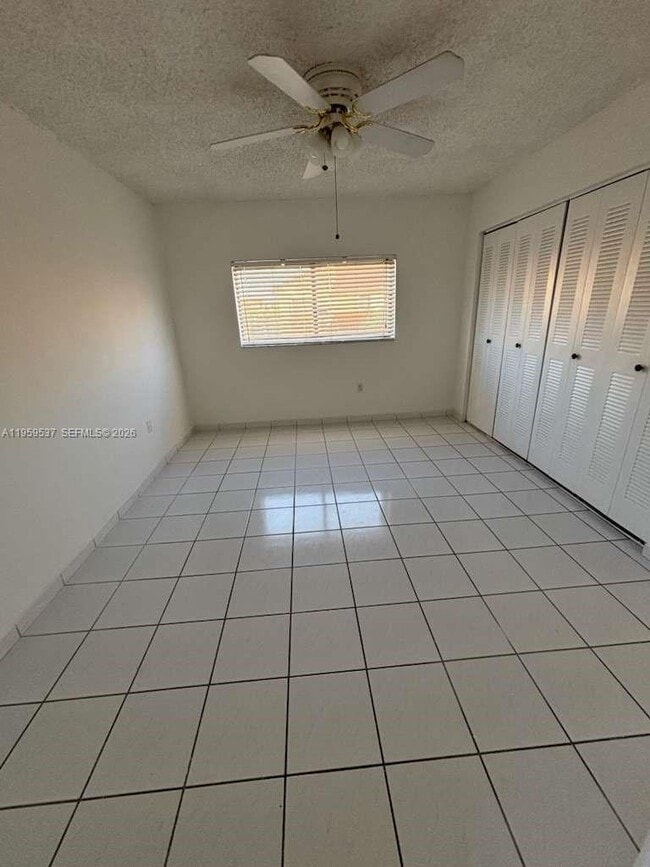 613 NE 5th St in Florida City, FL - Building Photo - Building Photo