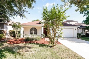 7042 Moss Ledge Run in Land O Lakes, FL - Building Photo