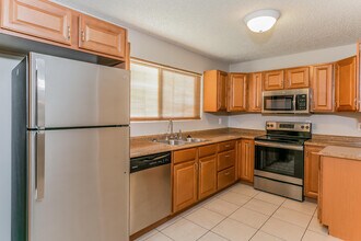 410 Brantley St SE in Palm Bay, FL - Building Photo - Building Photo