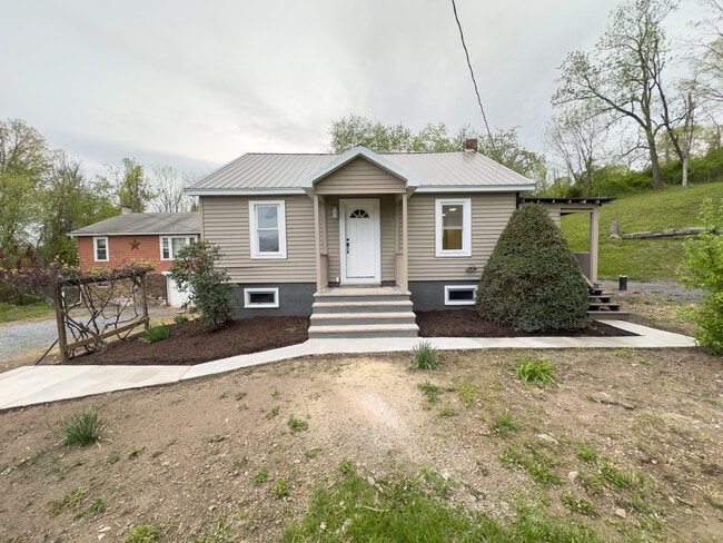 93 N Greenview Rd, Unit 95 in Schuylkill Haven, PA - Foto de edificio - Building Photo