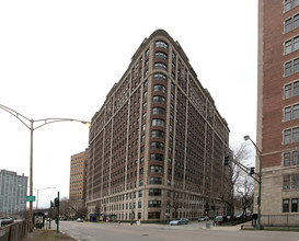 3750 N Lake Shore Dr in Chicago, IL - Building Photo - Building Photo