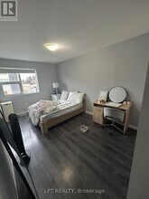 338 Albert St in Waterloo, ON - Building Photo - Building Photo