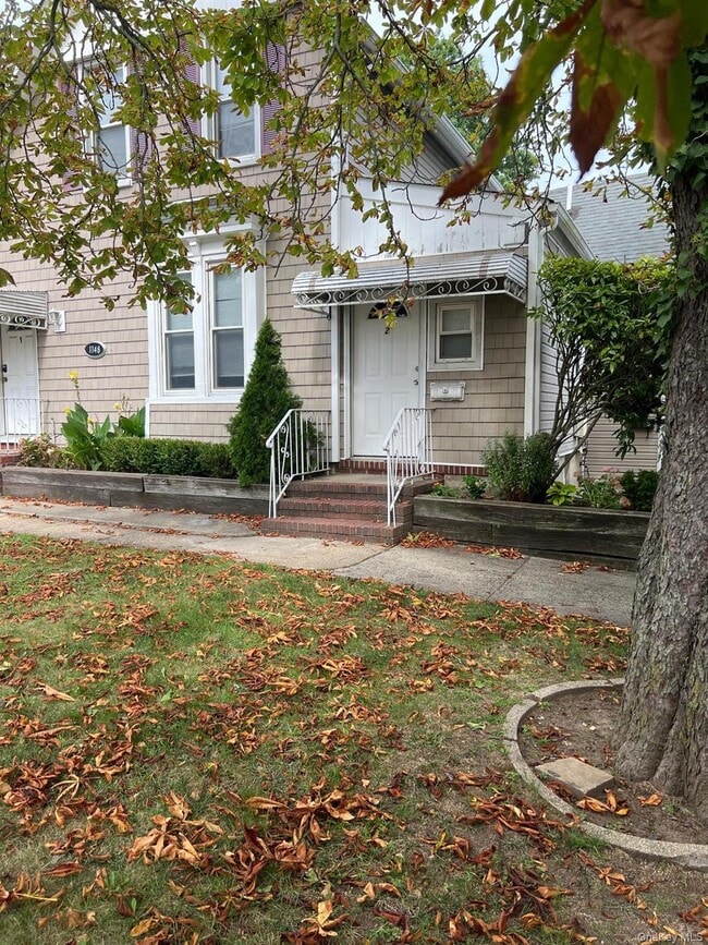 1148 W Broadway in Hewlett, NY - Building Photo - Building Photo