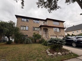 29 La Salle Ave in Clifton, NJ - Building Photo