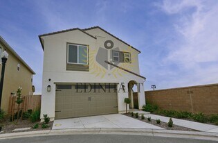 231 Nabors Dr S in Madera, CA - Building Photo