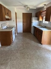 842 Southgate Dr in Freeburg, IL - Building Photo - Building Photo