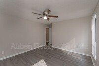1546 Hamilton Dr photo'