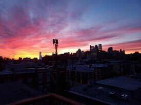 931 S 10th St in Philadelphia, PA - Building Photo