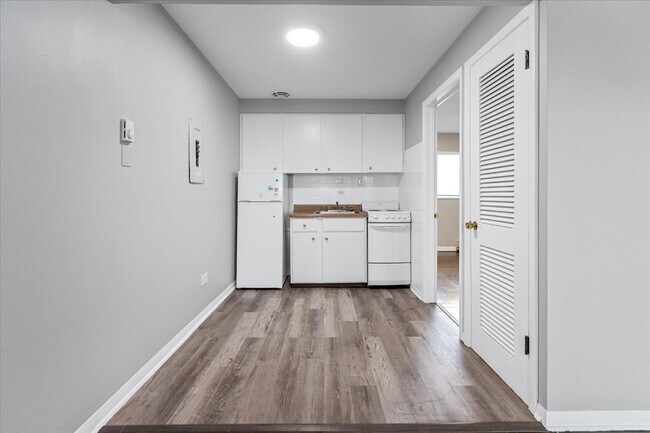 6244 W 64th Pl in Chicago, IL - Building Photo - Building Photo