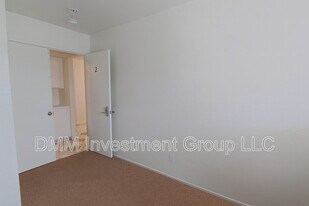 14570 Stonecreek Trail in Hesperia, CA - Building Photo