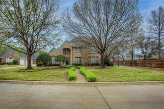 219 Canyon Lake Dr in Southlake, TX - Building Photo - Building Photo