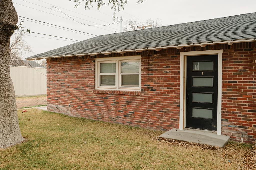 2701 E 17th St in Odessa, TX - Building Photo