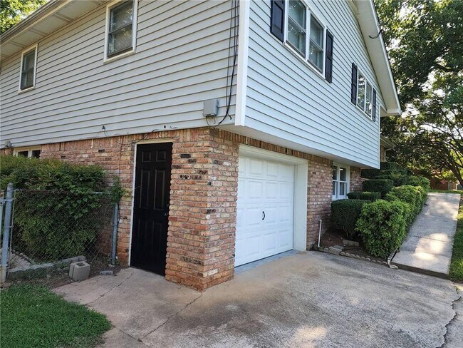 1476 Dupree Rd in Woodstock, GA - Building Photo - Building Photo