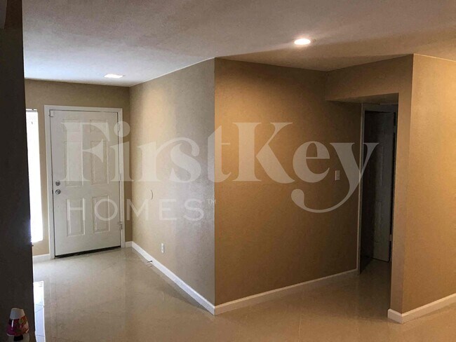 6025 W Evans Dr in Glendale, AZ - Building Photo - Building Photo