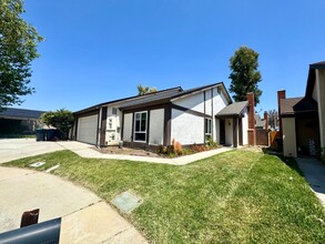 2362 Wyandote Ave in Placentia, CA - Building Photo - Building Photo