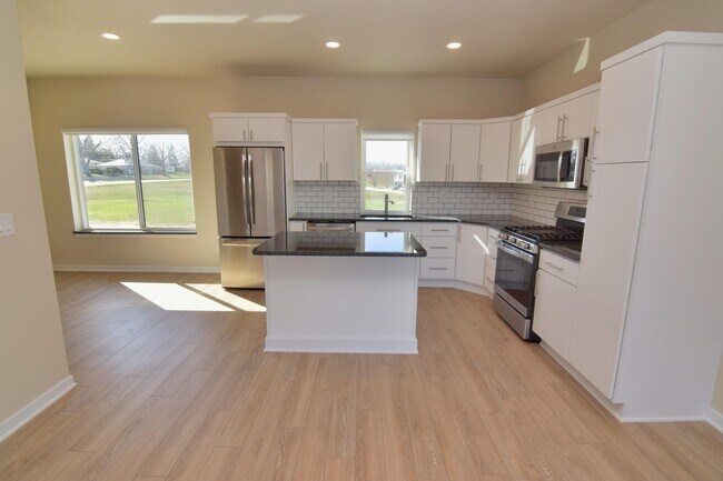 18 Crosby Park Dr in Marshalltown, IA - Building Photo - Building Photo