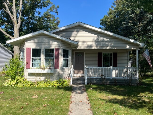 property at 214 W Sixteenth St
