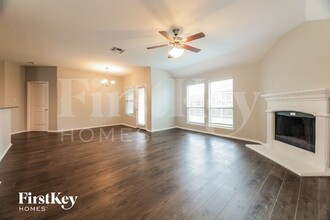 1217 Lake Worth Trl in Little Elm, TX - Building Photo - Building Photo