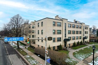 Parkside Place Apartments in Buffalo, NY - Building Photo - Building Photo