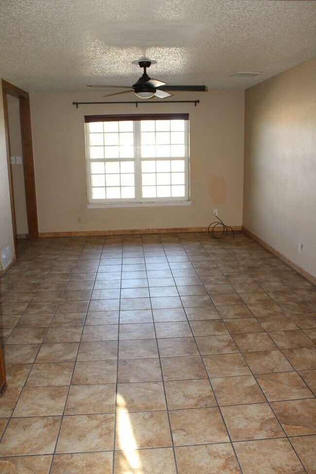 2716 Bert Yancey Dr in El Paso, TX - Building Photo - Building Photo