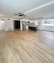 1155 Cornish Dr in Encinitas, CA - Building Photo - Building Photo