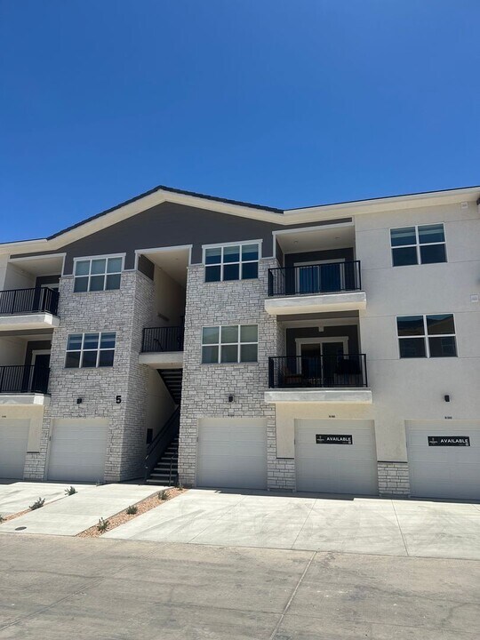 6051 Silver Birch Ln in Saint George, UT - Building Photo