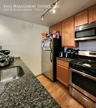 1050 W Dickens Ave in Chicago, IL - Building Photo - Building Photo