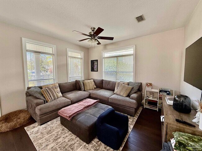 1313 E Strong St in Pensacola, FL - Building Photo - Building Photo