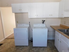 4299 Curundu Ave in Dayton, OH - Building Photo - Building Photo