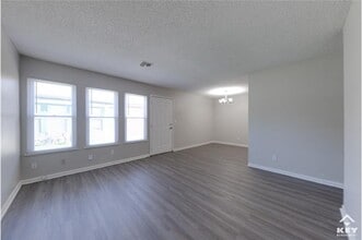 1922 S Hiram St in Wichita, KS - Building Photo - Building Photo