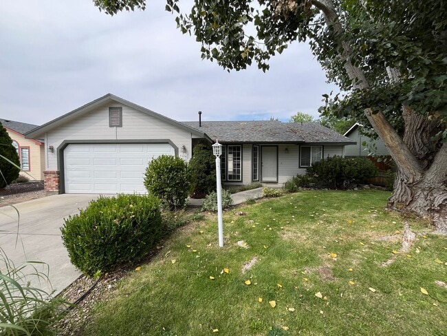 property at 7984 W Gillis St