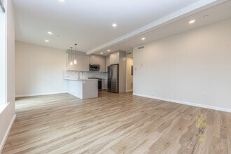 458 Washington St, Unit 107 in Boston, MA - Building Photo - Building Photo