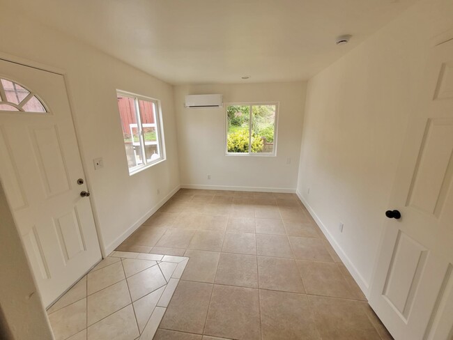 1550 Encino Dr in Escondido, CA - Building Photo - Building Photo