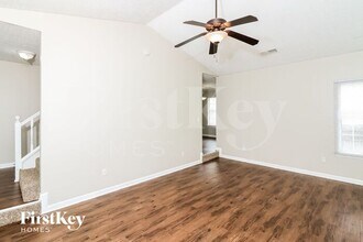 7185 E Village Ct in Riverdale, GA - Building Photo - Building Photo