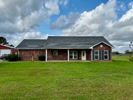 346 Delia Dr in Leesville, LA - Building Photo