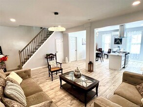 126 W Main St in Middletown, NY - Building Photo - Building Photo