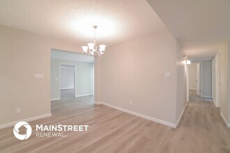 1541 E Flower Cir in Mesa, AZ - Building Photo - Building Photo