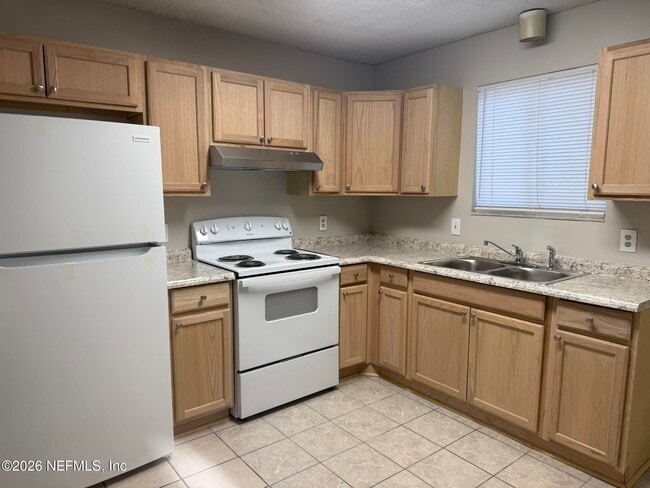 5120 Westchase Ct