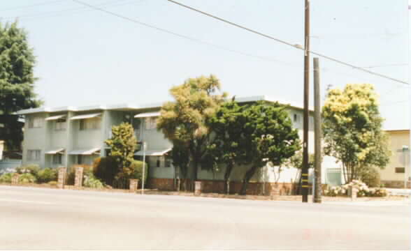 688 San Leandro Blvd in San Leandro, CA - Building Photo - Building Photo