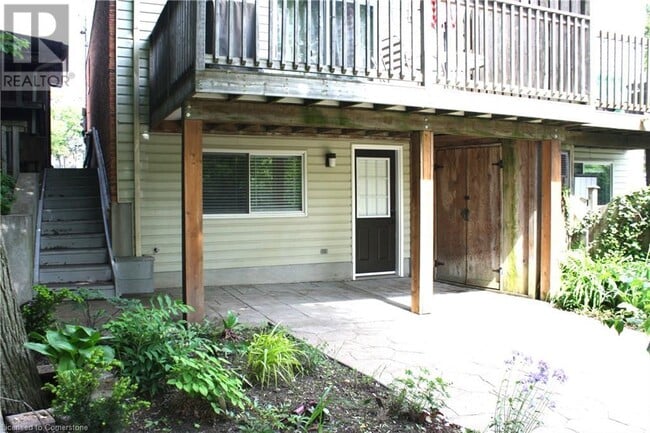 property at 119 Main St W