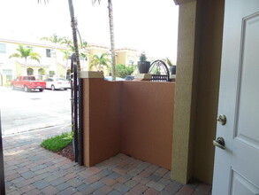 146 Monterey Bay Dr in Boynton Beach, FL - Building Photo - Building Photo