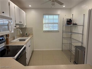 8730 Rose Ct in Ft. Myers, FL - Building Photo - Building Photo