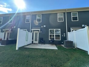 231 Hazel Ln in Lebanon, TN - Building Photo - Building Photo