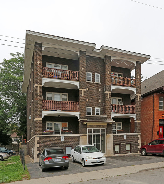 Brennan Apartments in Hamilton, ON - Building Photo